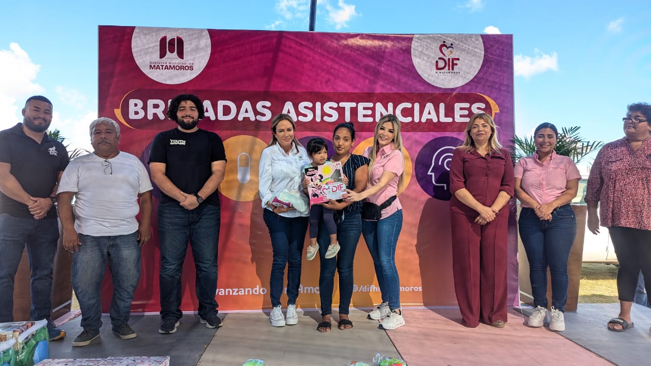 Lleva el Gobierno Municipal y el Sistema DIF brigada asistencial a Infonavit Los Ébanos