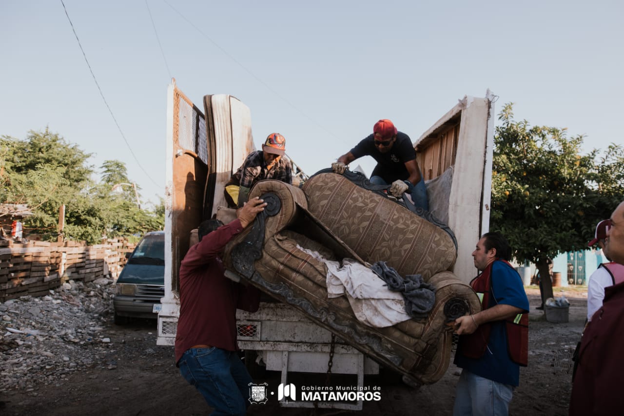 Inicia campaña de descacharrización en colonia Infonavit los Ángeles en Matamoros