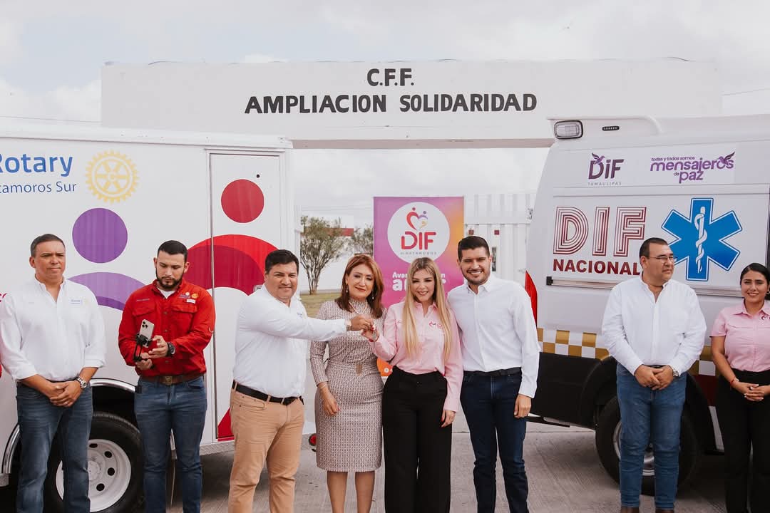 Impulsa el alcalde Alberto Granados la mejora del Sistema DIF con la donación de una ambulancia