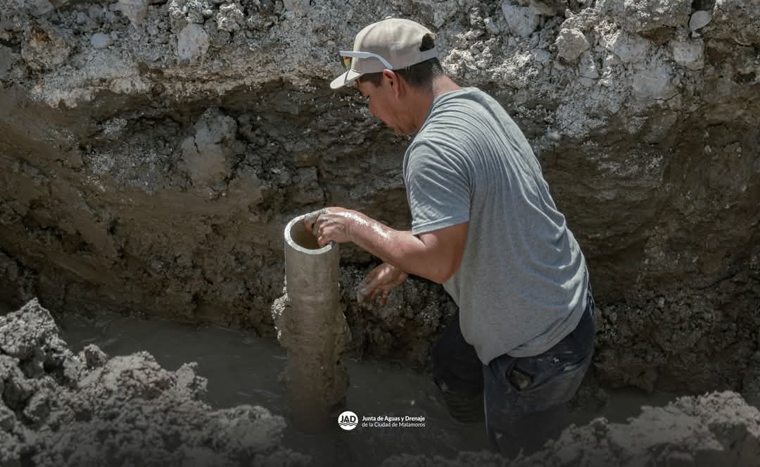 Gobierno de Matamoros realiza rehabilitación de línea de agua potable